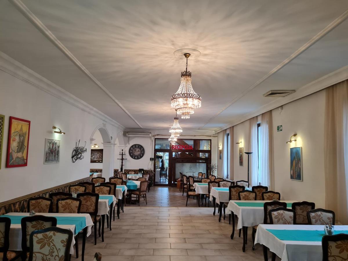 Hotel Ugostiteljski Objekat Karibo Sombor Esterno foto