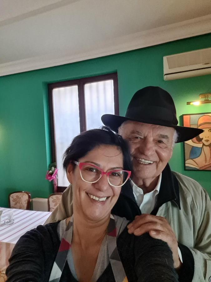 Hotel Ugostiteljski Objekat Karibo Sombor Esterno foto